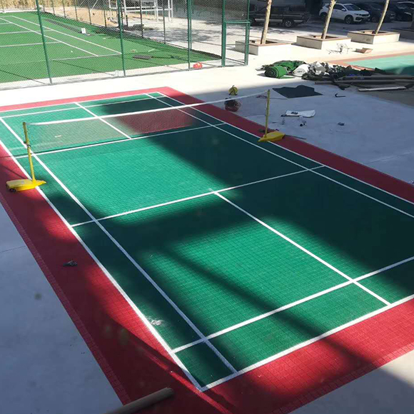 運(yùn)動(dòng)場(chǎng)地 